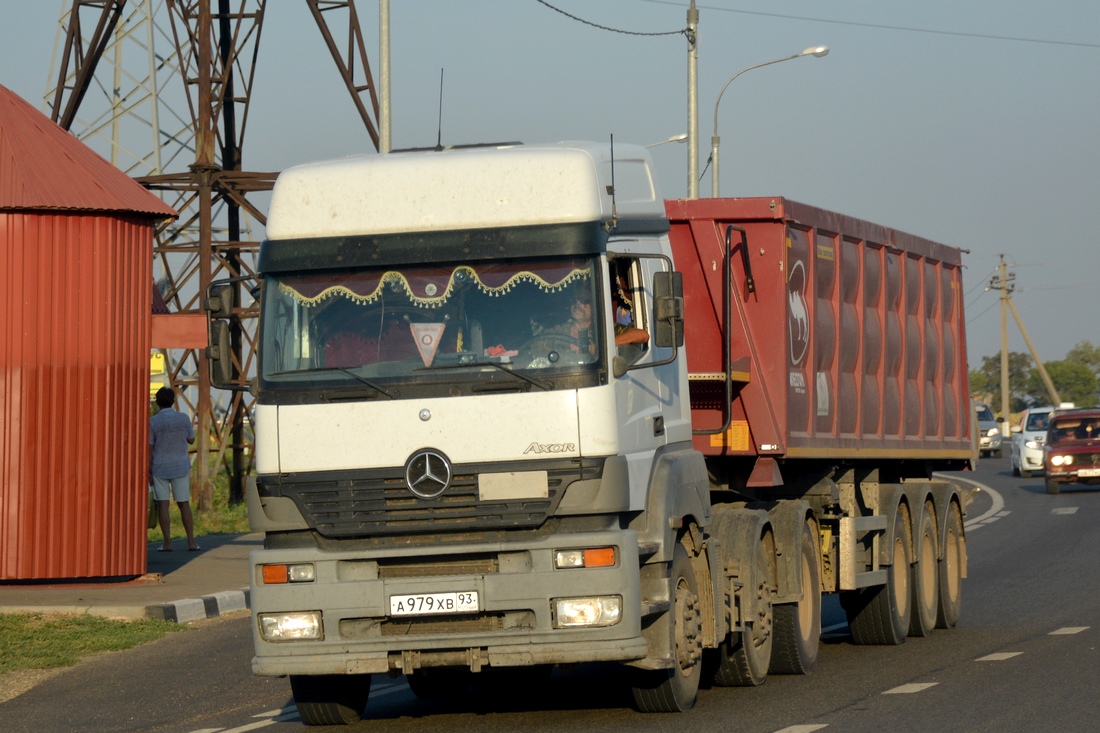 Краснодарский край, № А 979 ХВ 93 — Mercedes-Benz Axor 2543