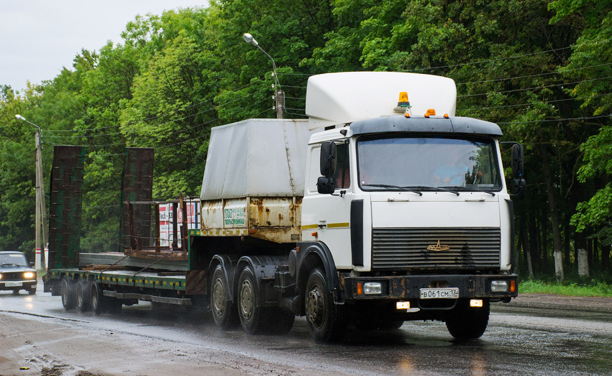 Мордовия, № В 061 СМ 13 — МАЗ-6422A5
