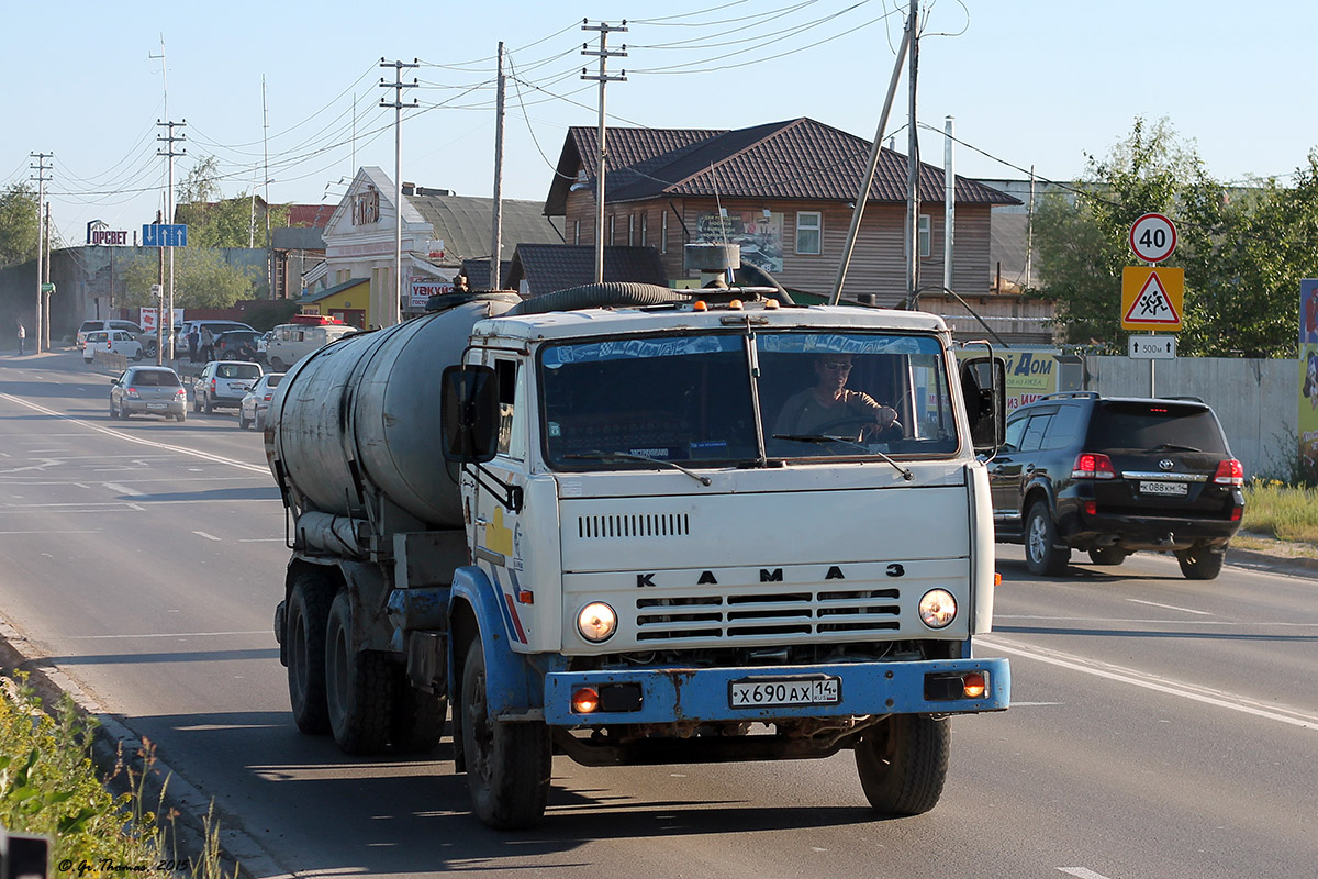 Саха (Якутия), № Х 690 АХ 14 — КамАЗ-53213