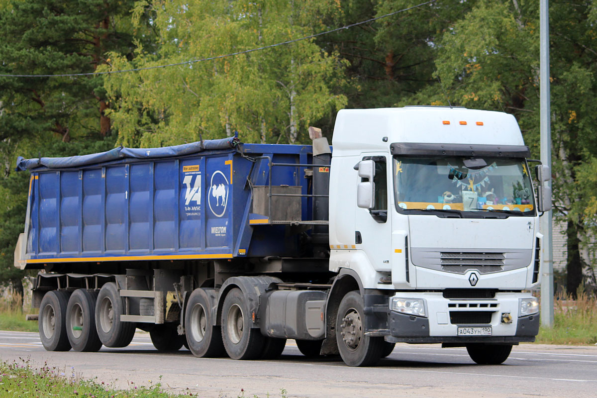 Московская область, № А 043 УН 190 — Renault Premium Lander [X9P]