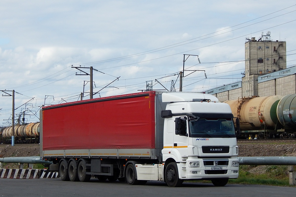 Воронежская область, № С 104 ХХ 36 — КамАЗ-5490-T5(68)