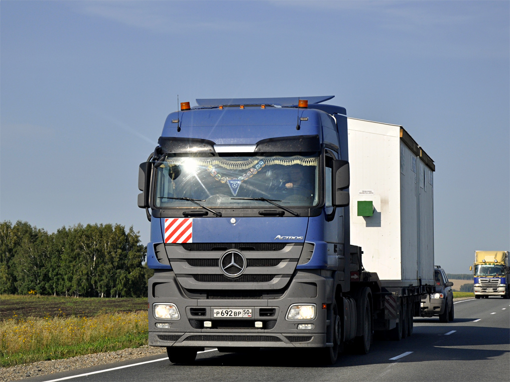 Московская область, № Р 692 ВР 50 — Mercedes-Benz Actros ('2009) 1841