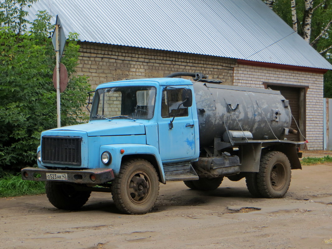 Кировская область, № О 523 НК 43 — ГАЗ-3307