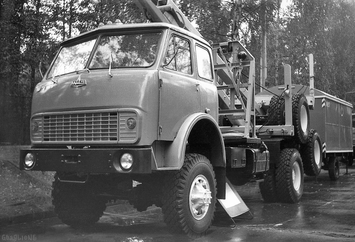 Минск, № (BY-7) Б/Н 0190 — МАЗ-509А; Москва — Выставки