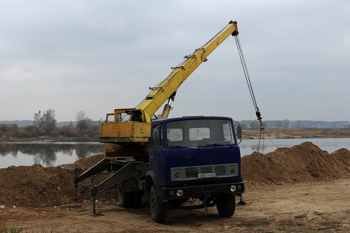 Рязанская область, № Е 841 РВ 62 — МАЗ-53371