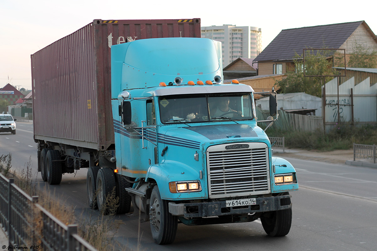 Саха (Якутия), № У 614 КО 14 — Freightliner FLD 112