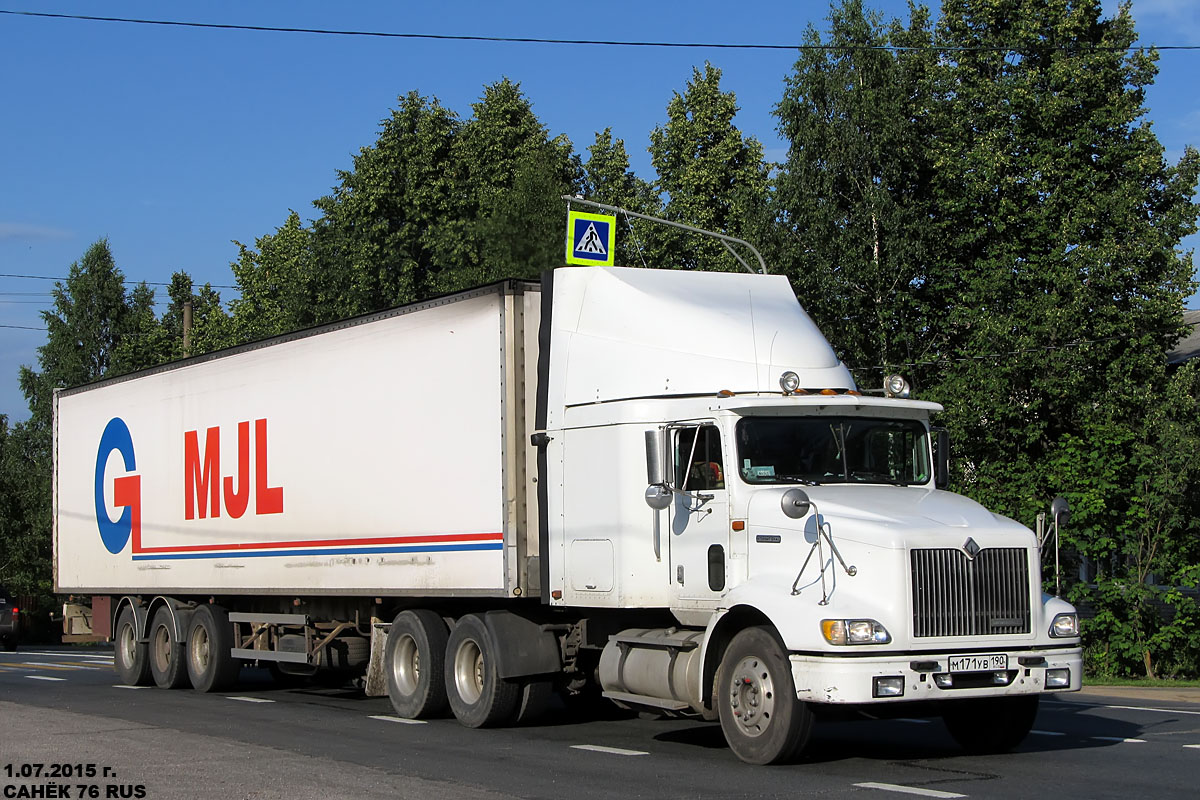 Московская область, № М 171 УВ 190 — International 9200