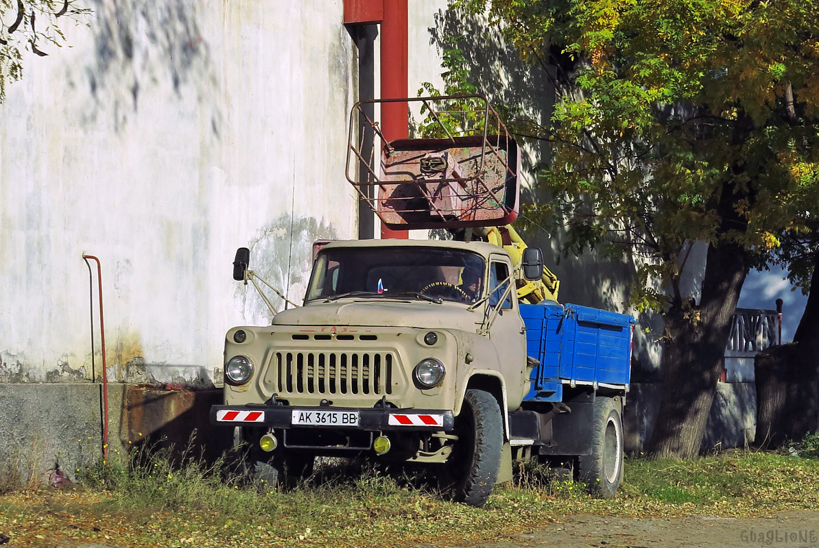 Крым, № АК 3615 ВВ — ГАЗ-52-04