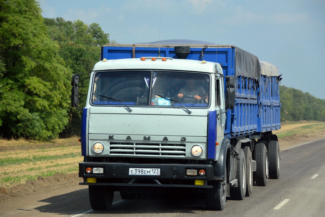 Работа на зерновозе в краснодарском крае водителем. КАМАЗ 55102 Дальнобой. КАМАЗ 5320 Краснодарский край. КАМАЗ 52102. КАМАЗ зерновоз татарин.