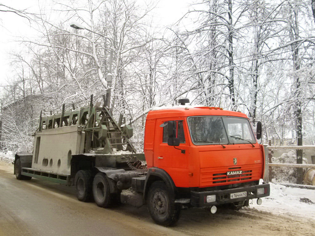 Кировская область, № К 164 НХ 43 — КамАЗ-54115 [541150]