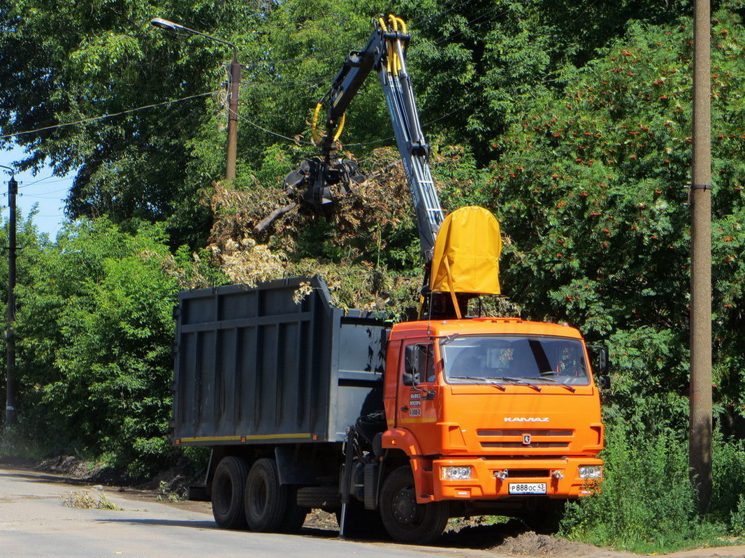 Кировская область, № Р 888 ОС 43 — КамАЗ-65115-A4(23)