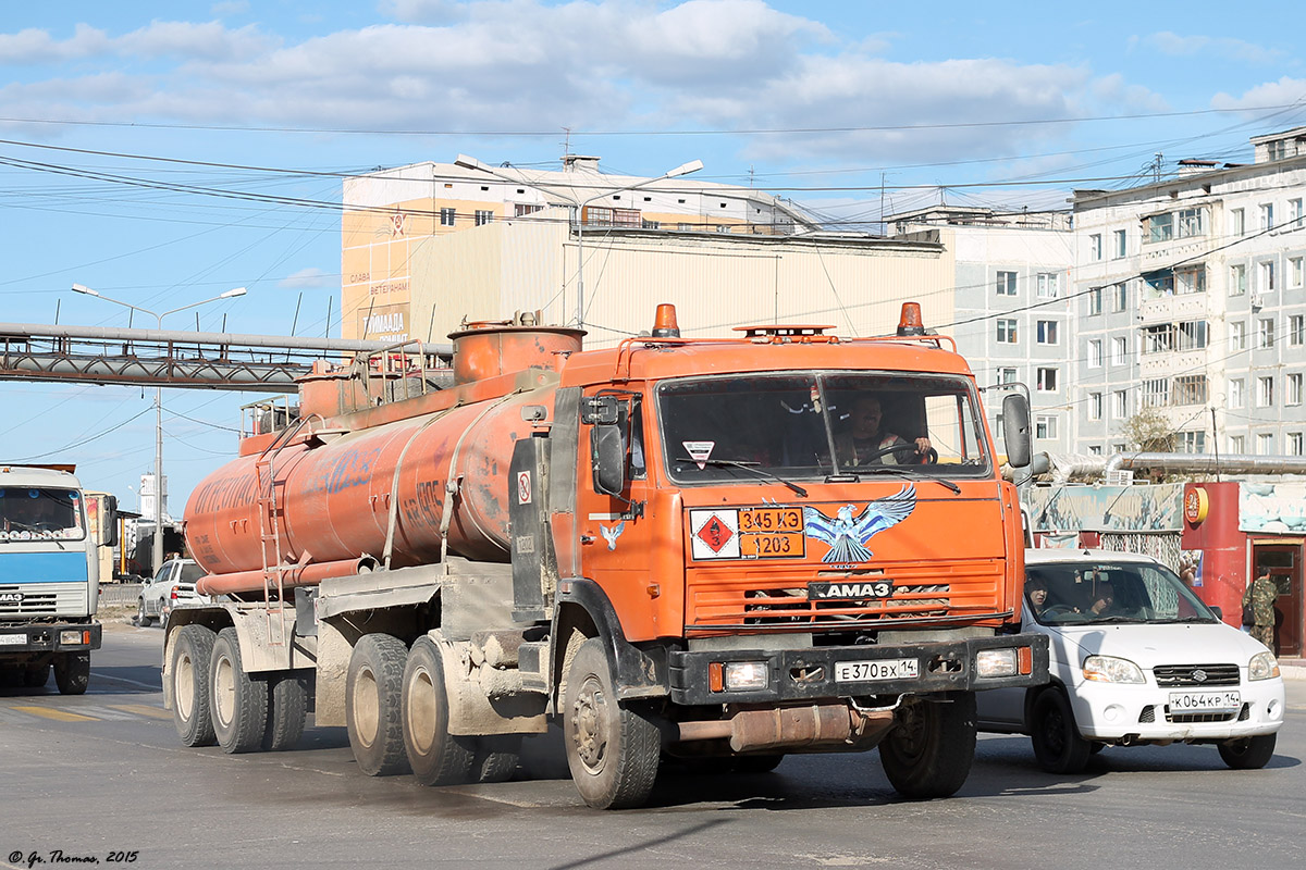 Саха (Якутия), № Е 370 ВХ 14 — КамАЗ-54115-15 [54115R]