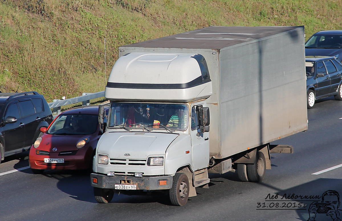Псковская область, № Е 038 ЕУ 60 — ЗИЛ-5301E2 "Бычок"