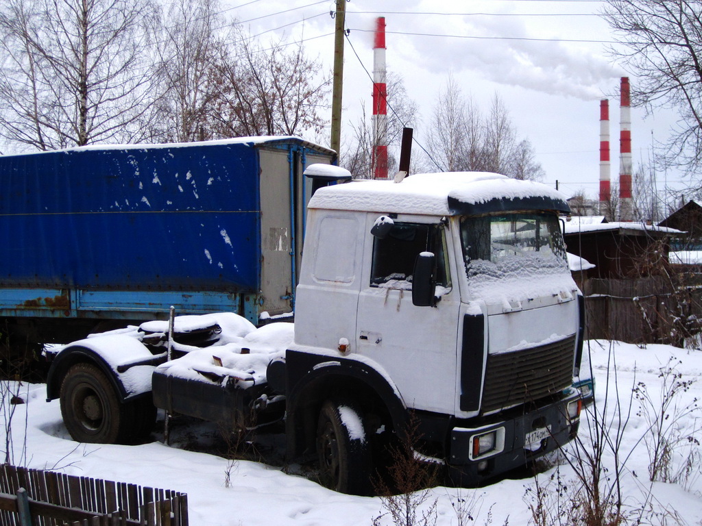 Кировская область, № Х 174 ОМ 43 — МАЗ-543202