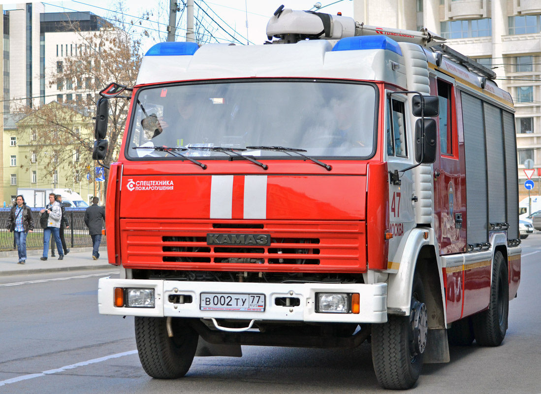 Москва, № В 002 ТУ 77 — КамАЗ-43253-A3(96)