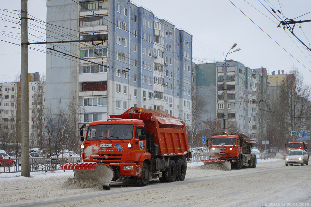 Волгоградская область, № В 993 ЕЕ 134 — КамАЗ-65115-L4(19)