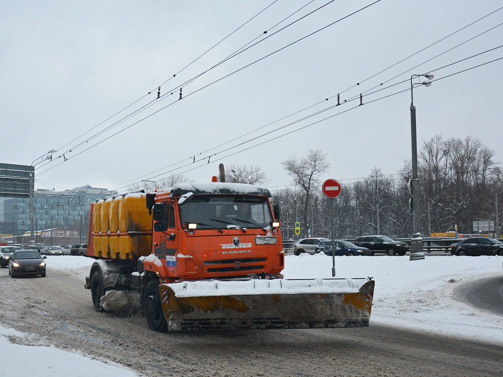 Москва, № С 205 НС 777 — КамАЗ-53605-L4(19)