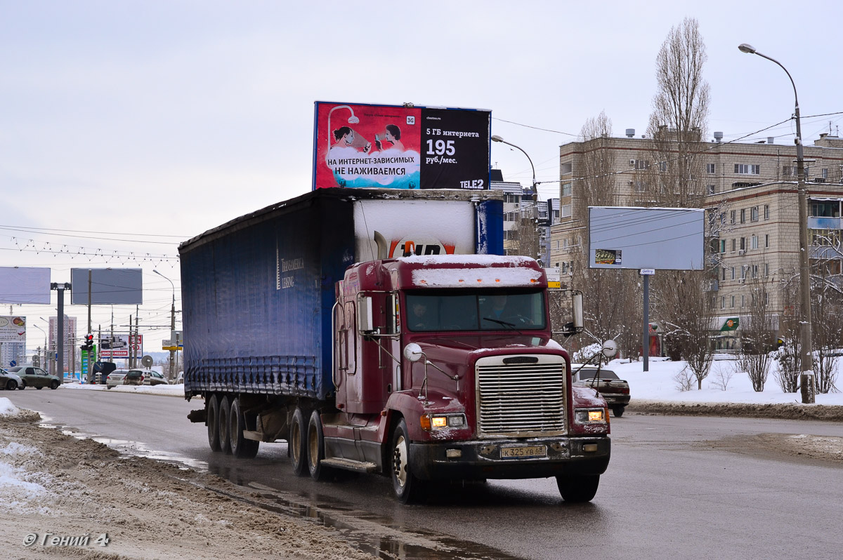 Тамбовская область, № К 325 УВ 68 — Freightliner FLD 120