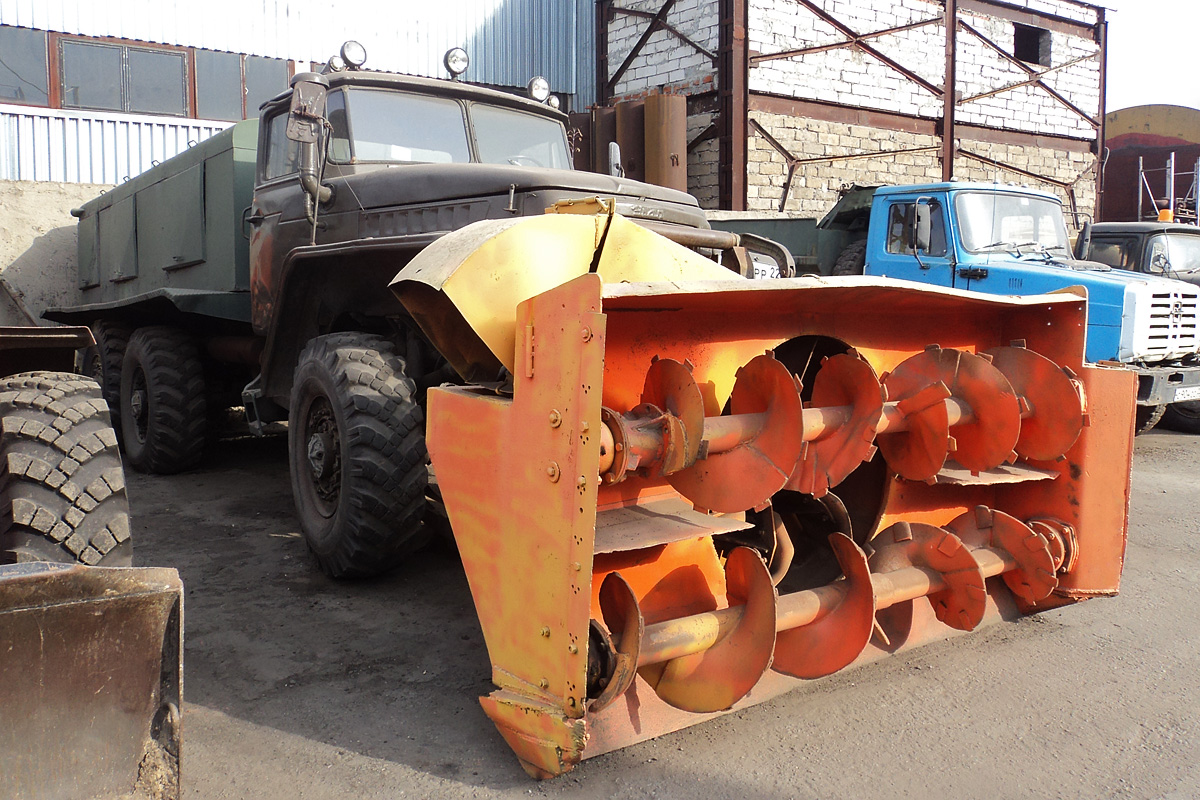 Алтайский край, № Р 664 РР 22 — Урал-375Е
