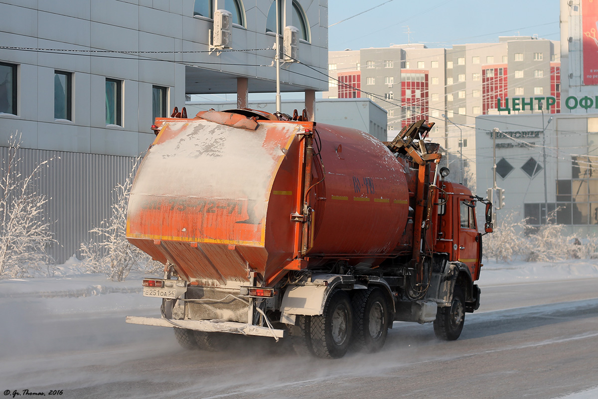 Саха (Якутия), № Е 251 ОА 54 — КамАЗ-65115-D3(97)