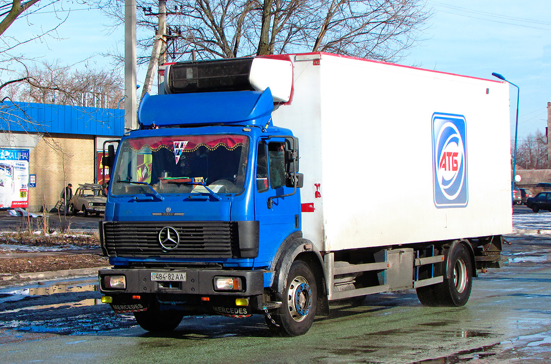 Днепропетровская область, № 484-82 АА — Mercedes-Benz SK 1824