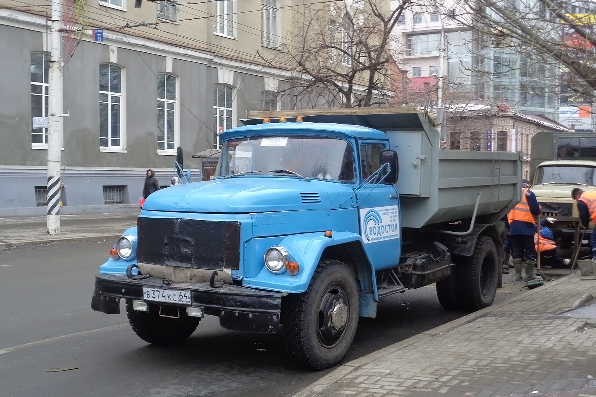 Саратовская область, № В 374 КС 64 — ЗИЛ-495710