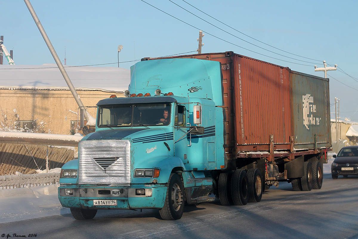 Саха (Якутия), № А 814 ТТ 14 — Freightliner FLD 112