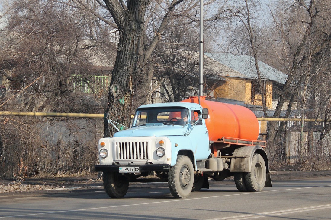 Алматы, № 096 AX 02 — ГАЗ-53-12