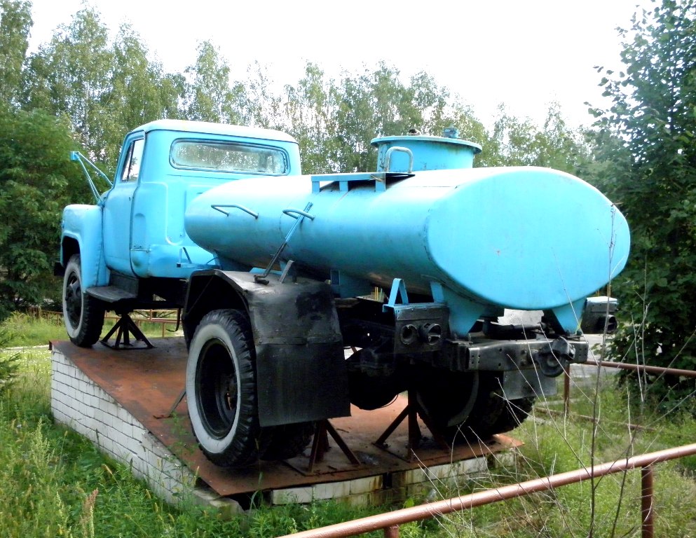 Тамбовская область, № 7678 ТАП — ГАЗ-52-01 (ГАЗ-52А); Тамбовская область — Автомобили на постаментах; Техника на постаментах, памятники (Тамбовская область)