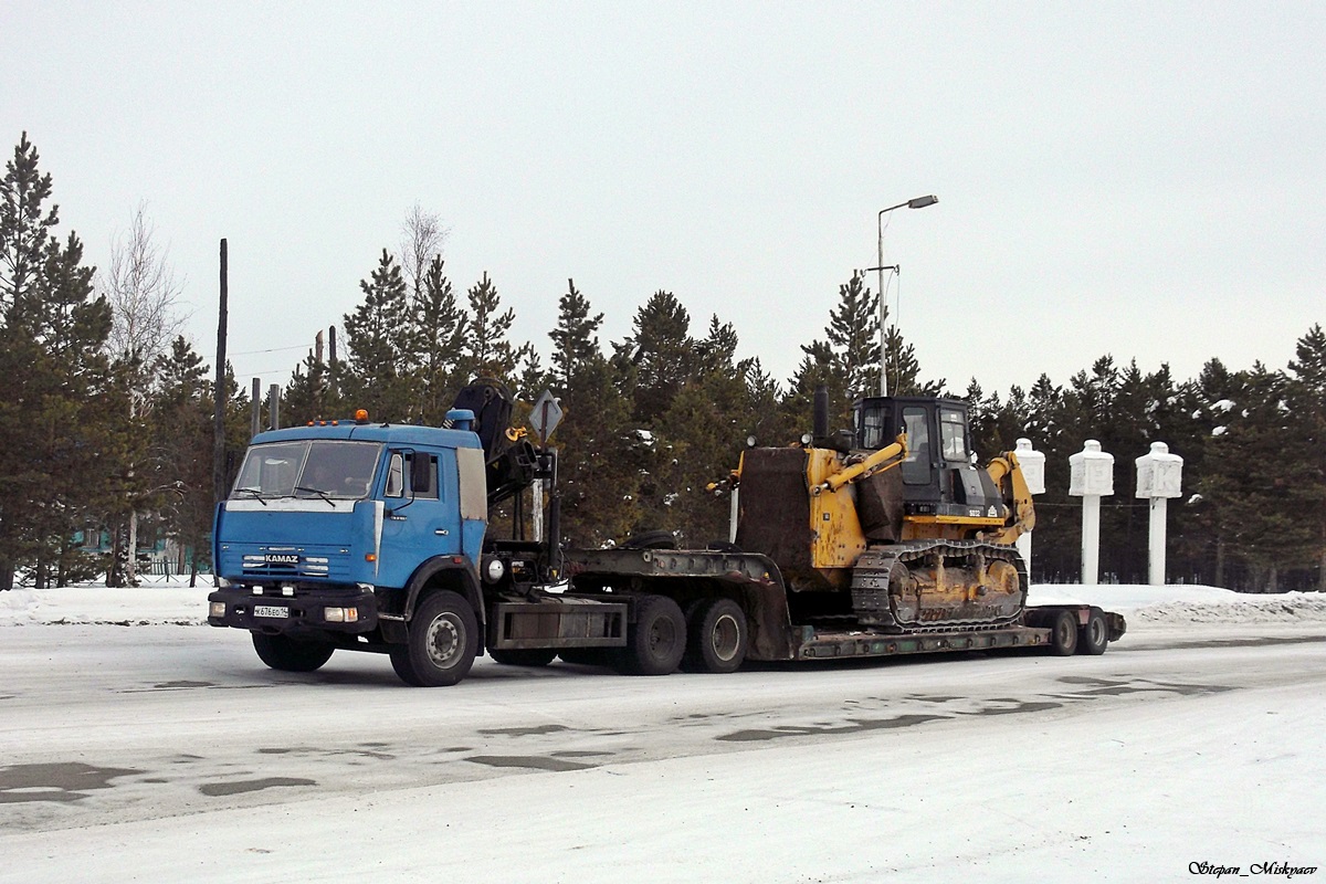 Саха (Якутия), № К 676 ЕО 14 — КамАЗ-53215-15 [53215R]; Саха (Якутия), № (14) Б/Н СТ 0085 — Shantui SD32; Транспортные средства без номеров (Саха (Якутия))