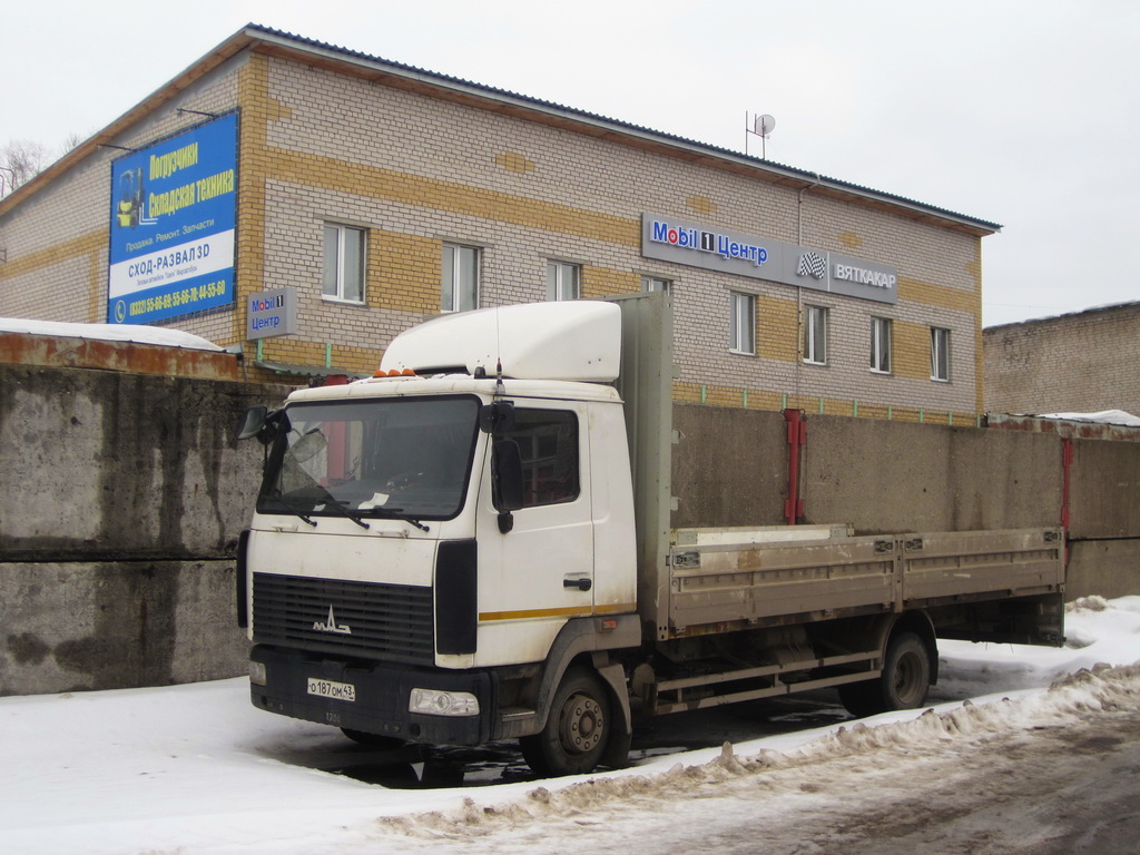 Кировская область, № О 187 ОМ 43 — МАЗ-437143