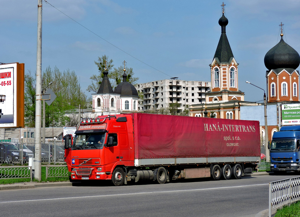 Харьковская область, № АХ 1348 СМ — Volvo ('1993) FH12.460