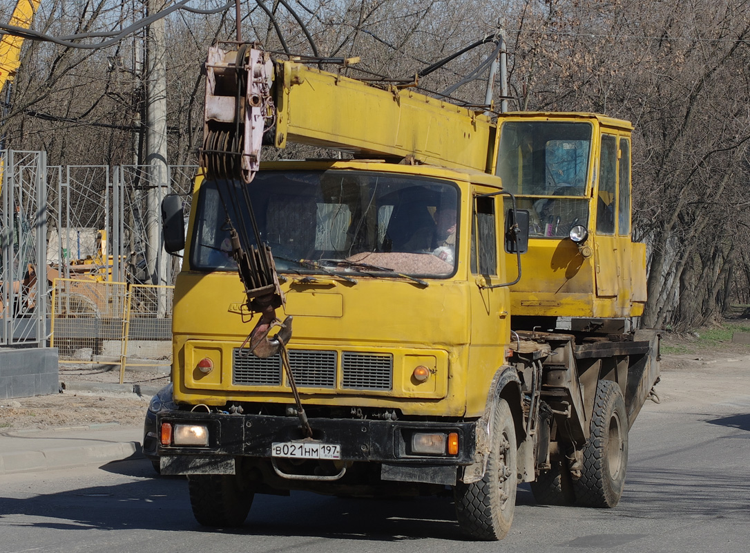 Москва, № В 021 НМ 197 — МАЗ-5337 [533700]