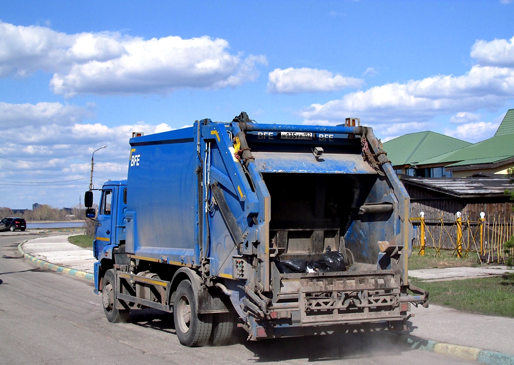 Нижегородская область, № Н 135 УУ 152 — КамАЗ-53605-A4(23)