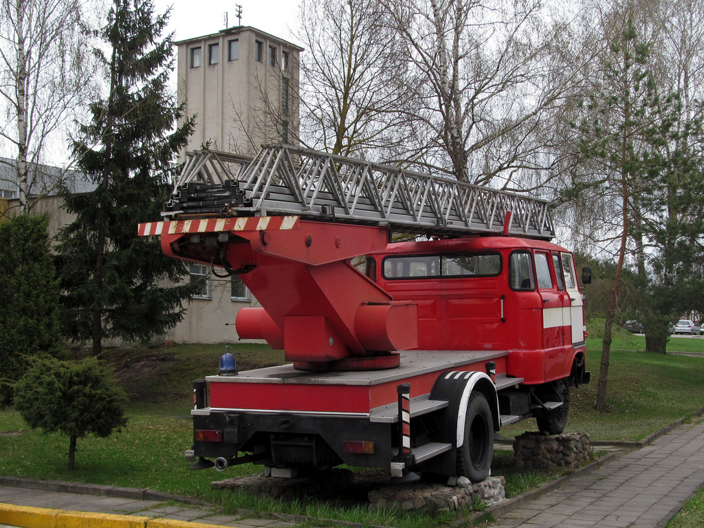 Литва, № (LT) U/N 0008 — IFA W50L (общая модель); Техника на постаментах, памятники (Литва); Транспортные средства без номеров (Литва)