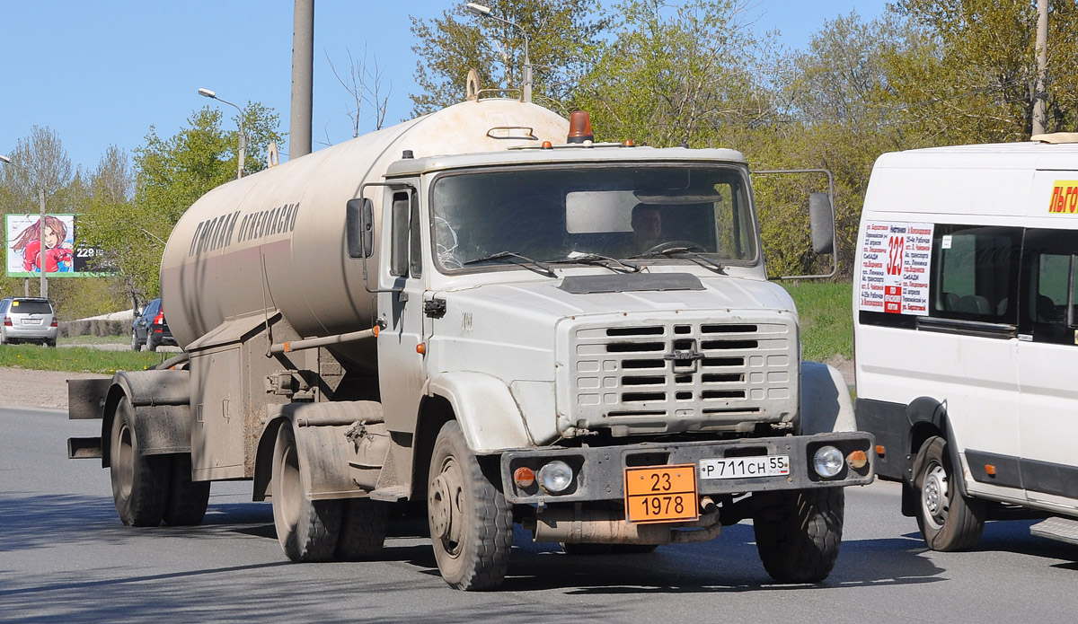 Омская область, № Р 711 СН 55 — ЗИЛ-442160