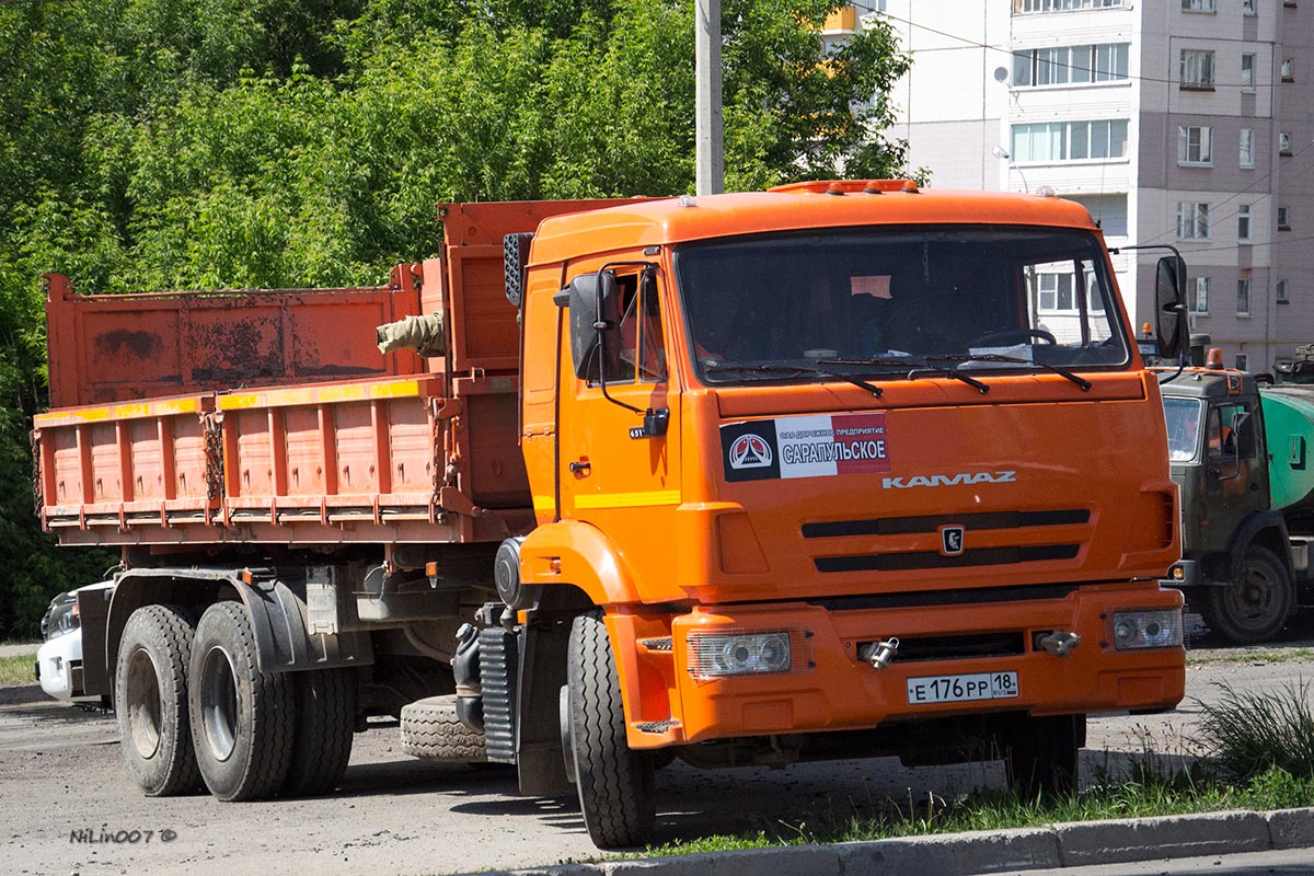 Удмуртия, № Е 176 РР 18 — КамАЗ-65115-A4(23)