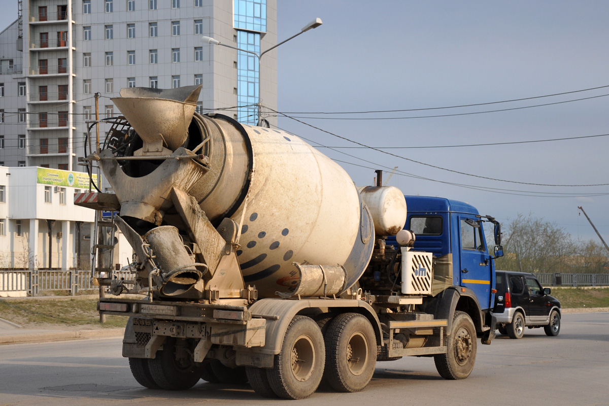 Саха (Якутия), № М 042 КУ 14 — КамАЗ-65115 (общая модель)