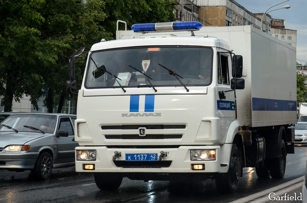 Кемеровская область, № К 1137 42 — КамАЗ-4308-C4(25)