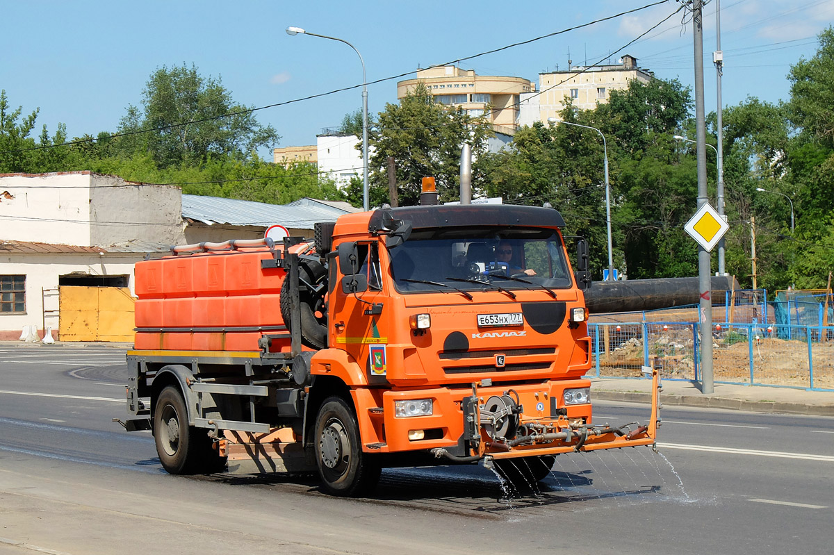 Москва, № Е 653 НХ 777 — КамАЗ-53605-L4(19)