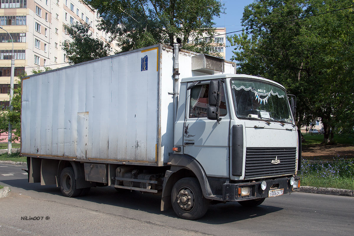 Удмуртия, № Х 006 ОН 18 — МАЗ-437040
