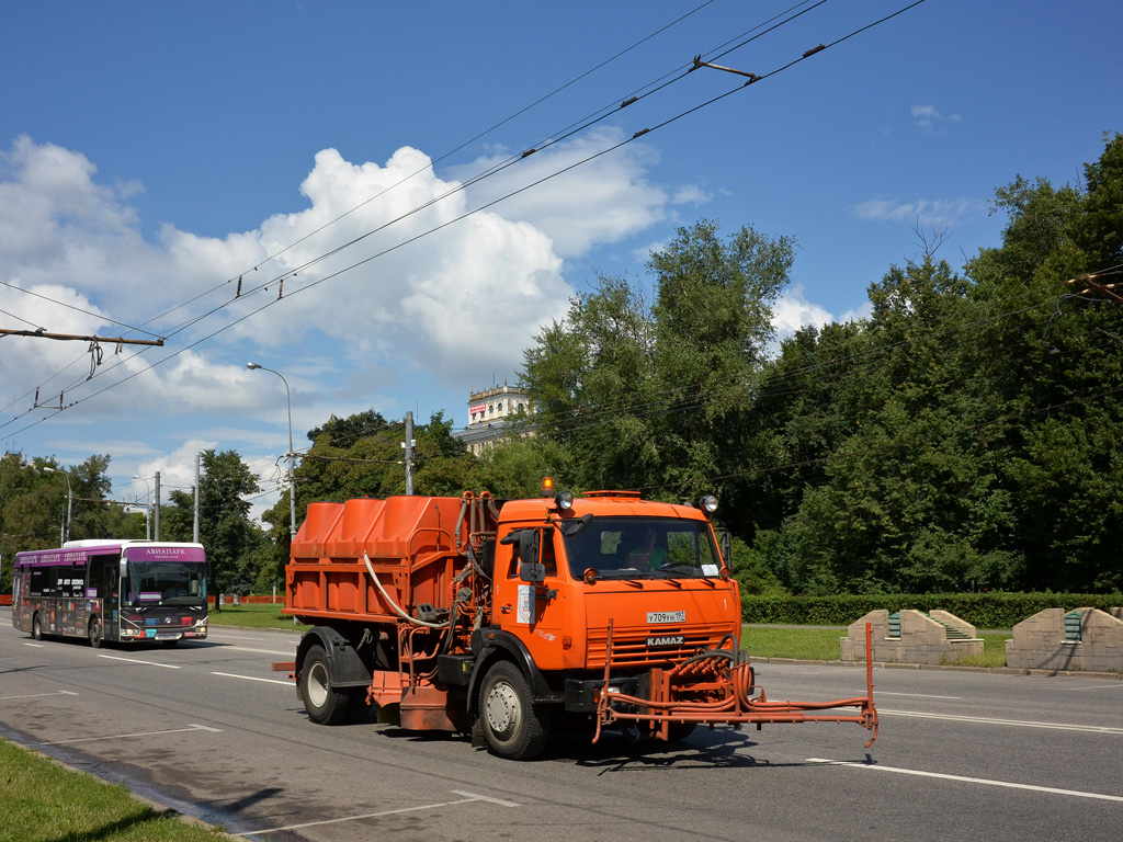 Москва, № У 709 УН 197 — КамАЗ-43253-A3(96)