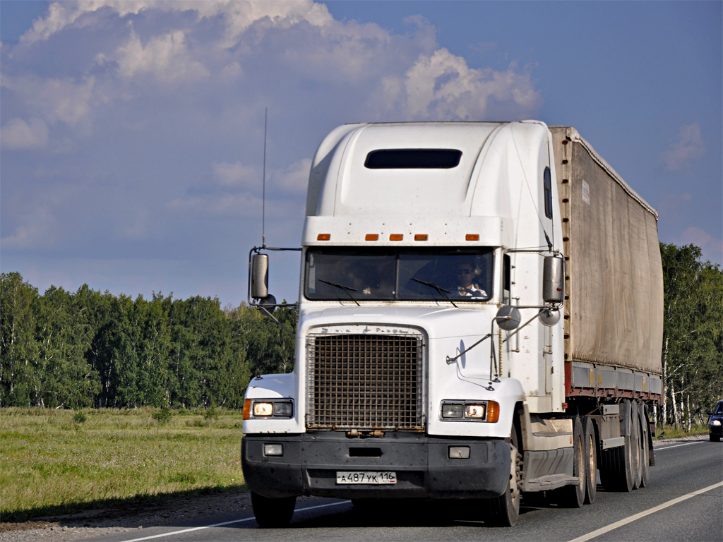 Татарстан, № А 487 УК 116 — Freightliner FLD 120