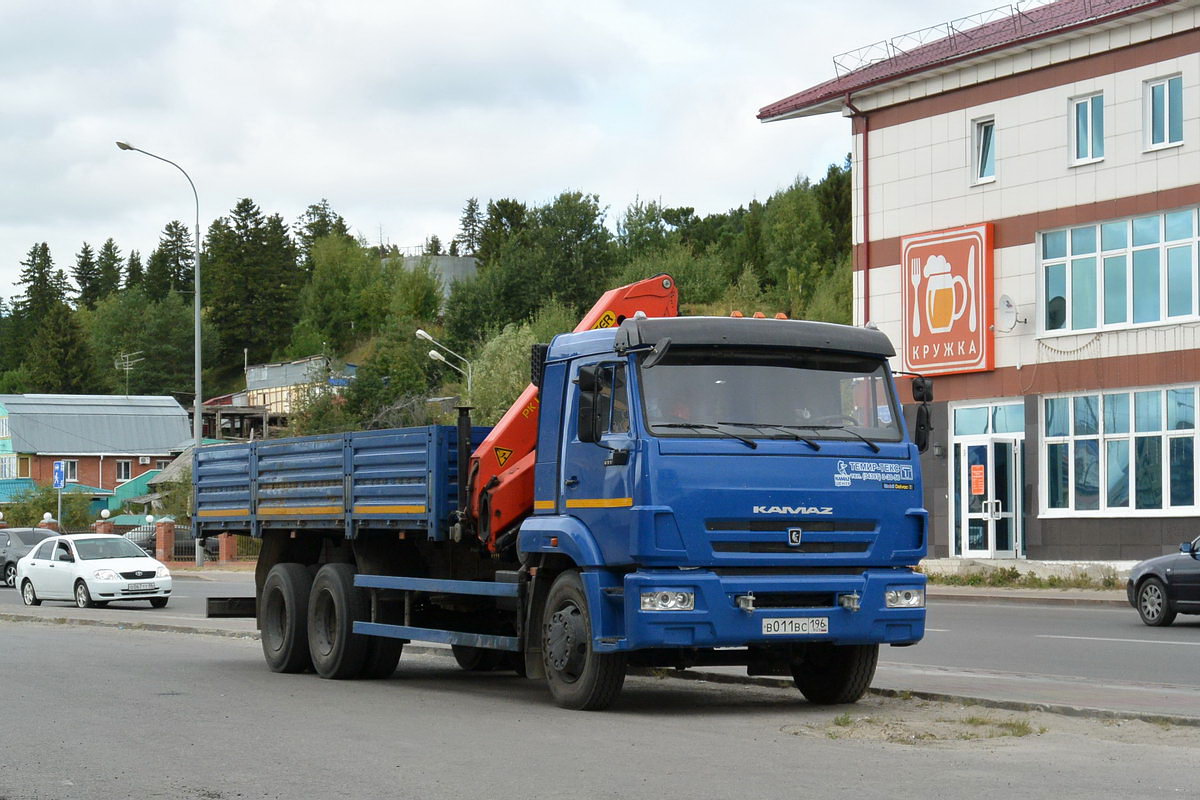 Свердловская область, № В 011 ВС 196 — КамАЗ-65117-N3(78)