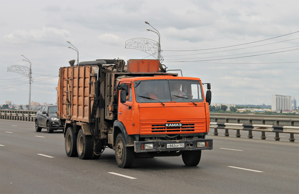 Красноярский край, № С 882 ЕР 124 — КамАЗ-53215-15 [53215R]