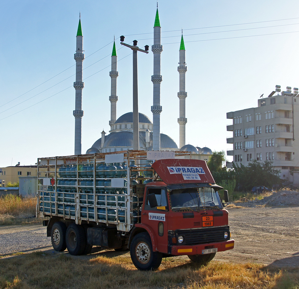 Турция, № 07 NV 882 — Ford D-series
