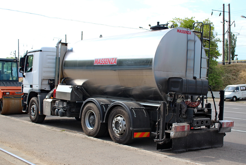 Одесская область, № ВН 8216 ЕТ — Mercedes-Benz Actros ('2009) 2532
