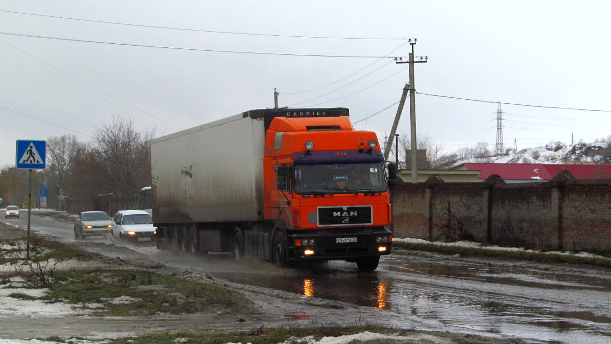 Алтайский край, № С 996 УВ 22 — MAN F2000 18.403