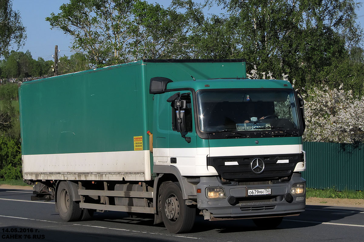 Московская область, № О 679 МН 750 — Mercedes-Benz Actros ('2003) 1836