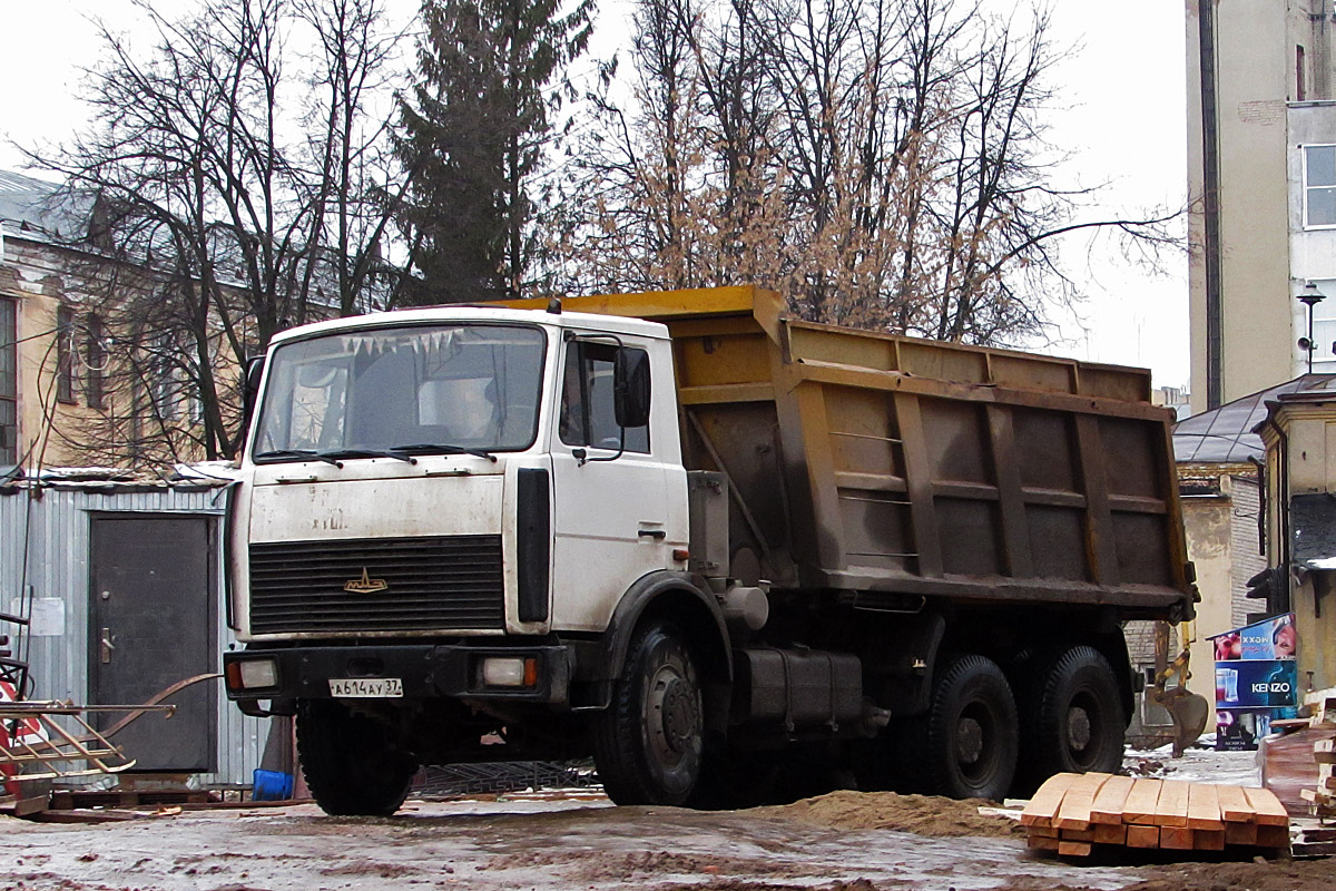 Ивановская область, № А 614 АУ 37 — МАЗ-5516 [551600]
